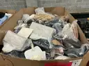 Apparel: Manually Sorted &#x22;Shoes, Handbags and Totes&#x22; (NOV25-0391X)