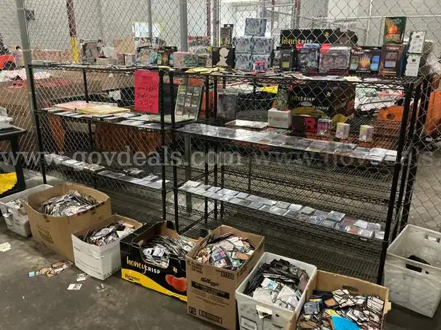 Collectibles: &#x22;Trading Cards&#x22; (NOV25-H024) 