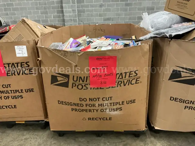 Books: Mixed &#x22;Hard and Soft Back&#x22; (NOV25-0987)