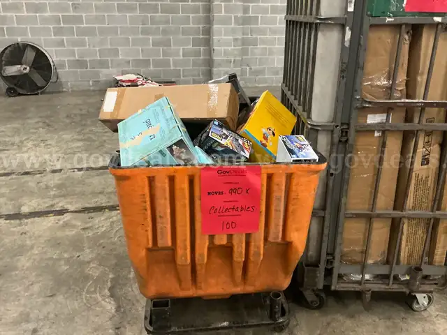 Collectibles: &#x22;Toys, Games and Puzzles&#x22; (NOV25-0990X)