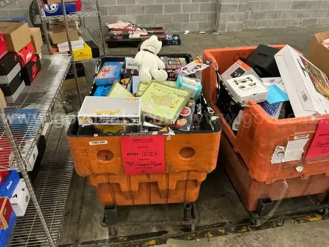 Collectibles: &#x22;Toys, Games and Puzzles&#x22; (NOV25-1212X)