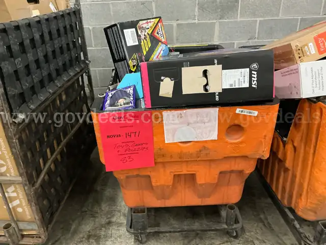 Collectibles: &#x22;Toys, Games and Puzzles&#x22; (NOV25-1471X)