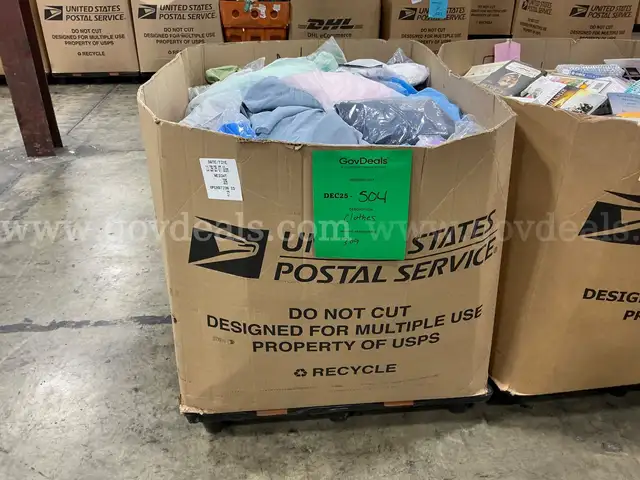 Apparel &#x22; Clothes&#x22; (DEC25-0504)