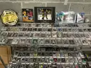 Collectible: Sport cards &#x26; Memorabilia (DEC25-H022)