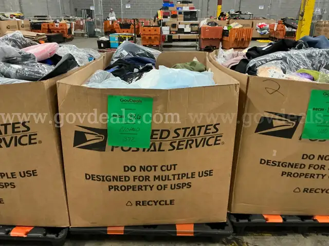 Apparel " Clothes" (DEC25-0826)