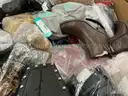 Apparel: Manually Sorted "Shoes, Handbags and Totes" (DEC25-0869X)