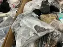 Apparel: Manually Sorted "Shoes, Handbags and Totes" (DEC25-0869X)
