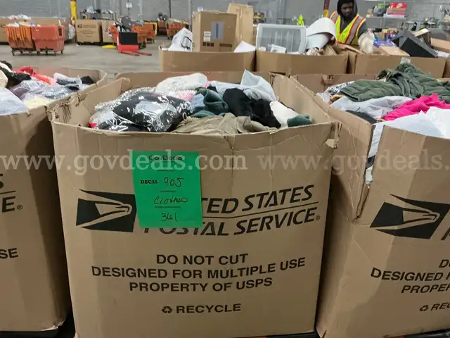 Apparel " Clothes" (DEC25-0905)