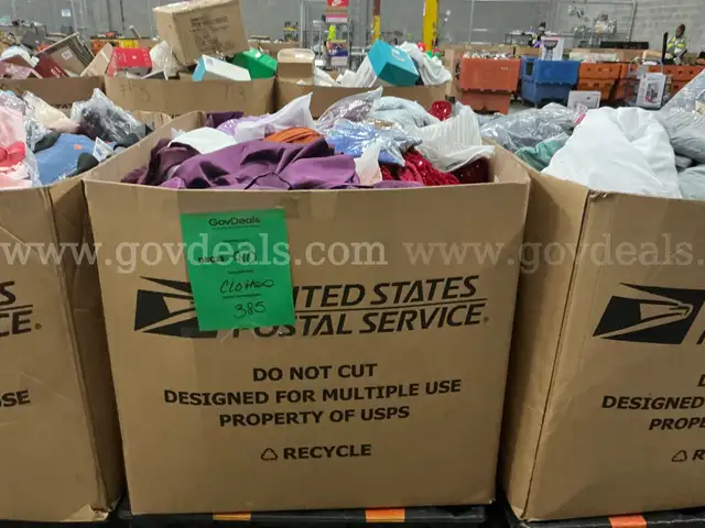 Apparel " Clothes" (DEC25-0910)