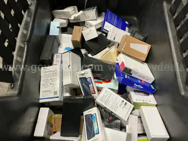 Electronics: " Cell Phones "(DEC25-H036)