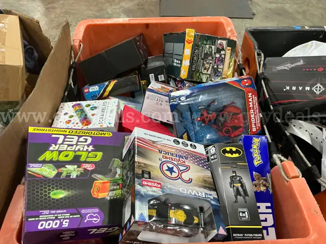 Collectibles: "Toys, Games and Puzzles" (DEC25-0933X)