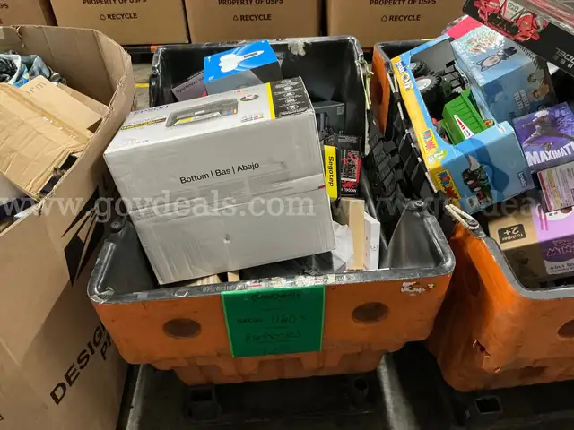 Electronics: "Assorted" (DEC25-1160X)