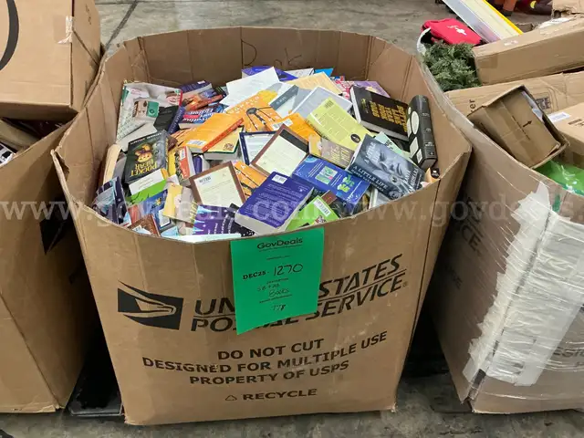 Books: Mixed "Hard and Soft Back" (DEC25-1270)