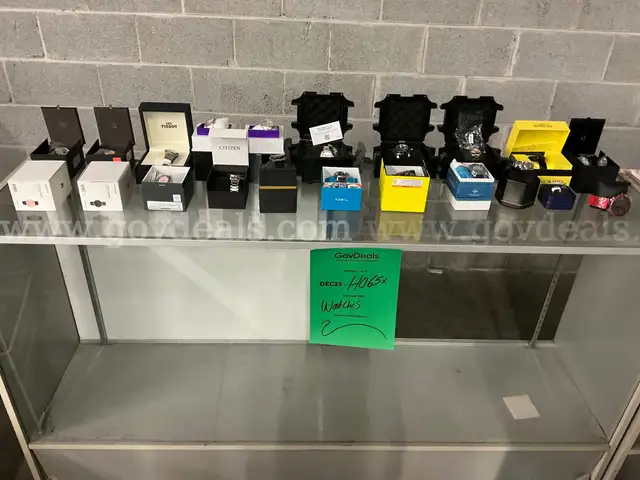 Jewelry: Watches "Assorted" (DEC25-H065X)