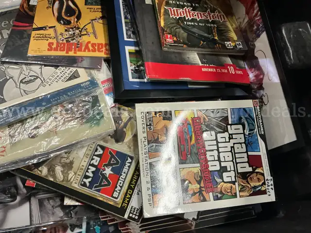 Collectibles: "Pictures, Books & Magazines" (DEC25-H080X)