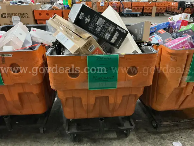 Electronics: "Assorted" (DEC25-1863X)