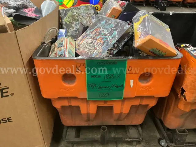 Collectibles: "Toys, Games and Puzzles" (DEC25-1886X)