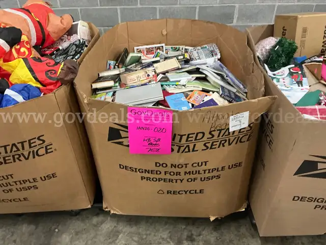 Books: Mixed "Hard and Soft Back" (JAN26-0020)