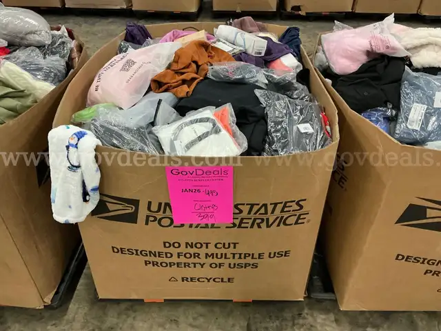 Apparel " Clothes" (JAN26-0495)