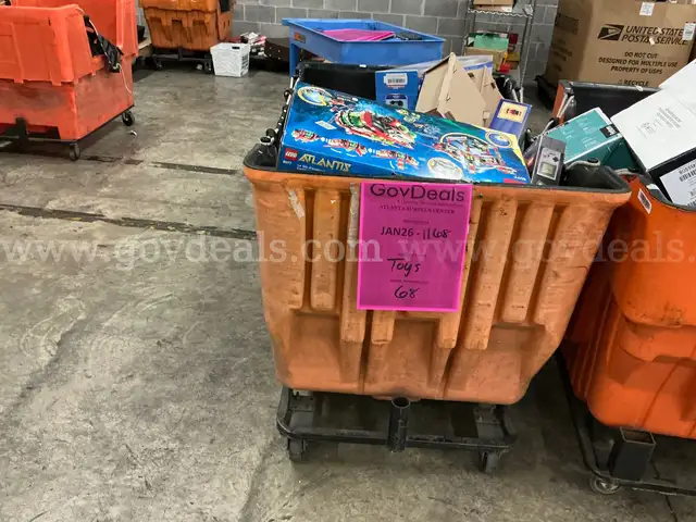 Collectibles: "Toys, Games and Puzzles" (JAN26-1168X)