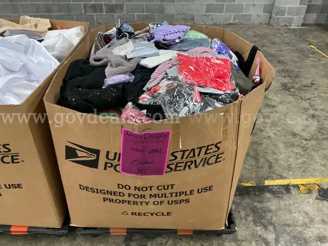 Apparel " Clothes" (JAN26-1392)