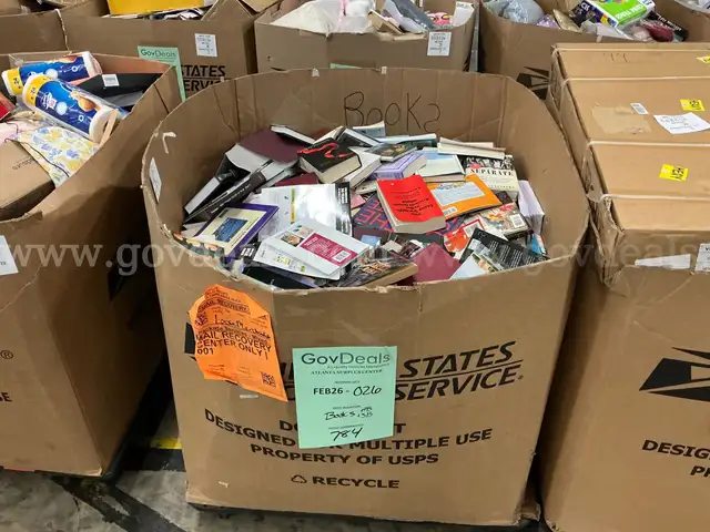 Books: Mixed "Hard and Soft Back" (FEB26-026)