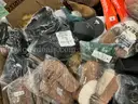 Apparel: Manually Sorted "Shoes, Handbags and Totes" (FEB26-0275X)