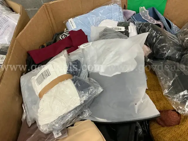 Apparel " Clothes" (FEB26-0580)