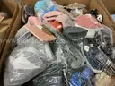 Apparel: Manually Sorted "Shoes, Handbags and Totes" (FEB26-0596X)
