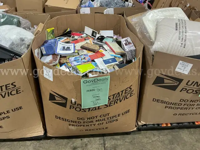 Salvageable Books (FEB26-1397)