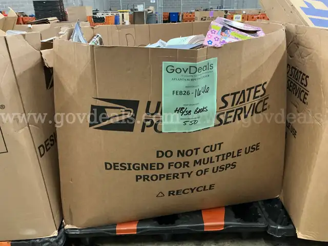 Books: Mixed "Hard and Soft Back" (FEB26-1646)