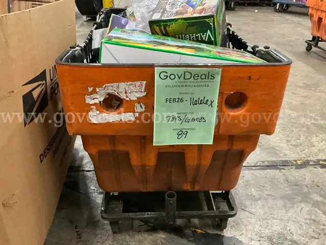 Collectibles: "Toys, Games and Puzzles" (FEB26-1666X)