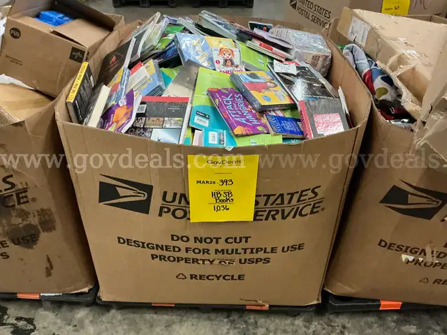 Books: Mixed "Hard and Soft Back" (MAR26-0393)