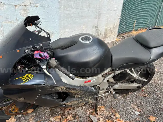 1998 Kawasaki ZX900-C