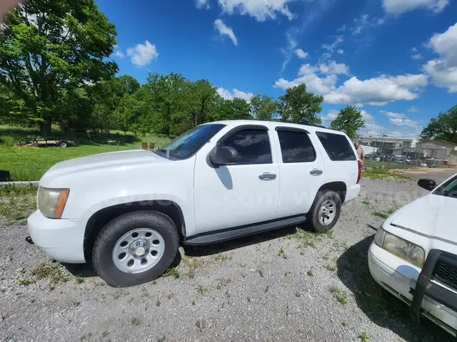 2007 Chevrolet Tahoe 2WD (8 Cylinders 0 5.3L FI FFV OHV 325 CID)