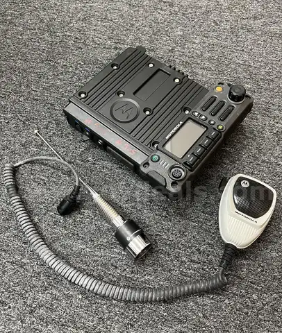(7) Motorola radios APX4500/(4) Motorola APX8000 chargers