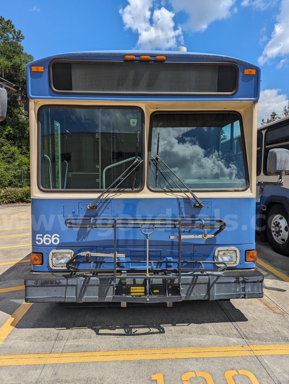 2005 GILLIG PHANTOM 40’ BUS, BLUE | GovDeals