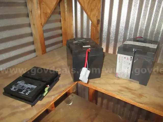 USED (2) LEOCH BATTERIES, DJW6-8.0, (1) APC BATTERIES RBC7, (1) APC BATTERY RBC7, AMERICAN