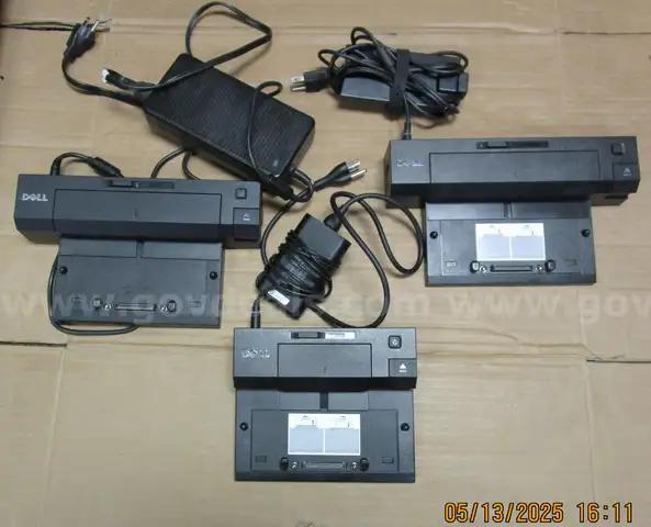 (3) DELL DOCKING STATIONS W/ DELL CHARGERS.