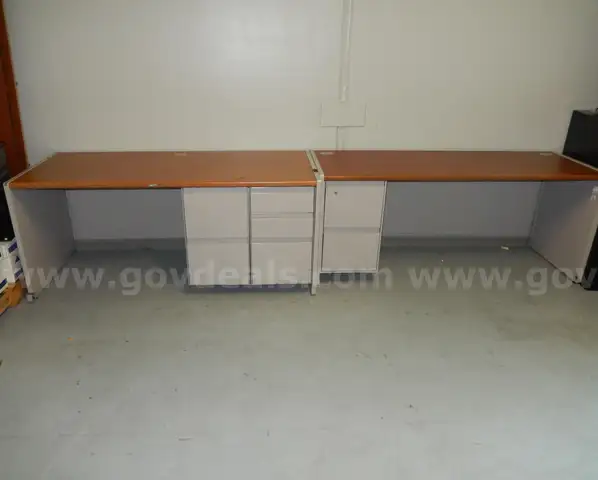 USED (1) STEELCASE DESK, BROWN TOP, 5-DRAWER RIGHT, (1) STEELCASE DESK, BROWN TOP, 2-DRAWER LEFT