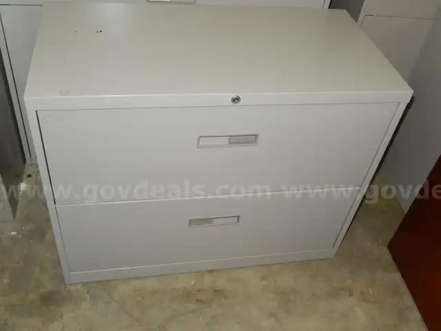 USED (1) GREY METAL, 2-DRAWER LATERAL 18&#x22;D X 36&#x22;W X 28&#x22;H