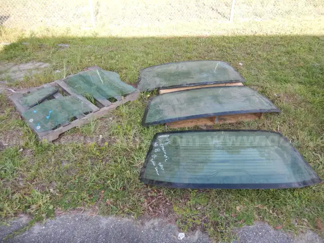 USED (6) ASSORTED CAR WINDOWS, LISTED BELOW