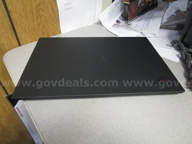 (1) USED LENOVO THINKPAD LAPTOP 20W7S1TH00/P15s, i7