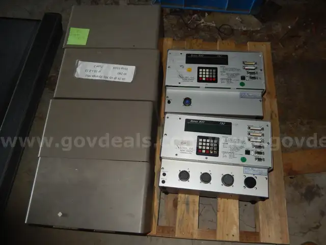 USED (6) NAZTEC SERIES 900 TS2 TRAFFIC CONTROLLER