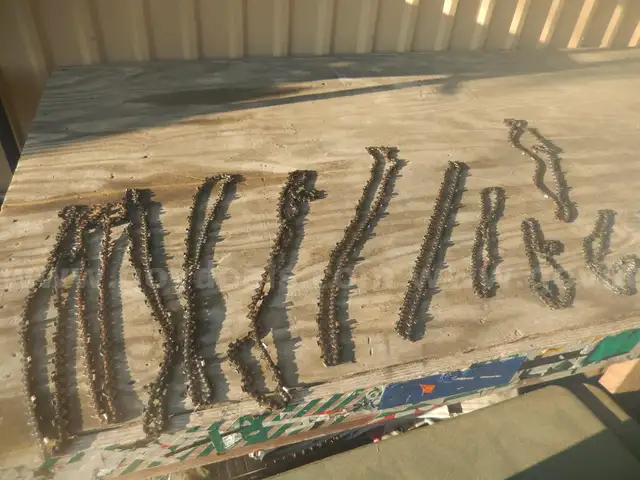 USED (11) CHAINSAW CHAINS RANGING FROM 26&#x22; TO 15&#x22; L