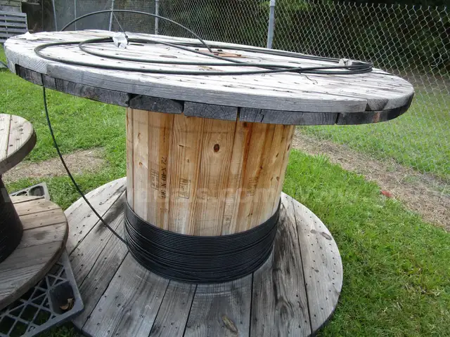 (1) USED LARGE WOODEN SPOOL