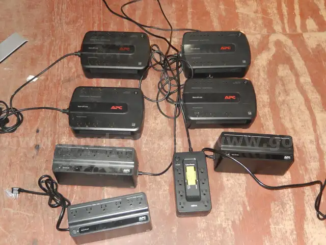 USED (1) CYBER POWER UPS 425VA, (4) APC BACK-UPS 650, BE650G1, (3) APC BACK UPS 450, 425, 650