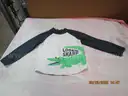 (20) USED ITEMS OF CLOTHING. VARIOUS SIZES AND TYPES.