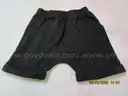 (20) USED ITEMS OF CLOTHING. VARIOUS SIZES AND TYPES.