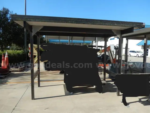 USED (1) BUS STOP SHELTER 8 FT&#x27; H x 16 FT&#x27; L x 8 FT&#x27; W